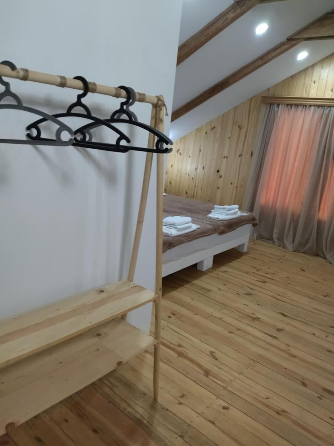 Hotel Alismereti Zekari Ngoại thất bức ảnh