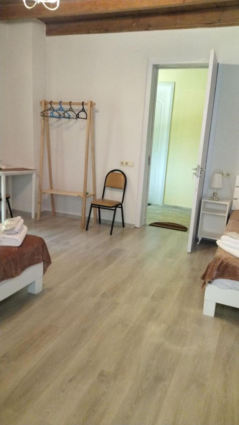 Hotel Alismereti Zekari Ngoại thất bức ảnh