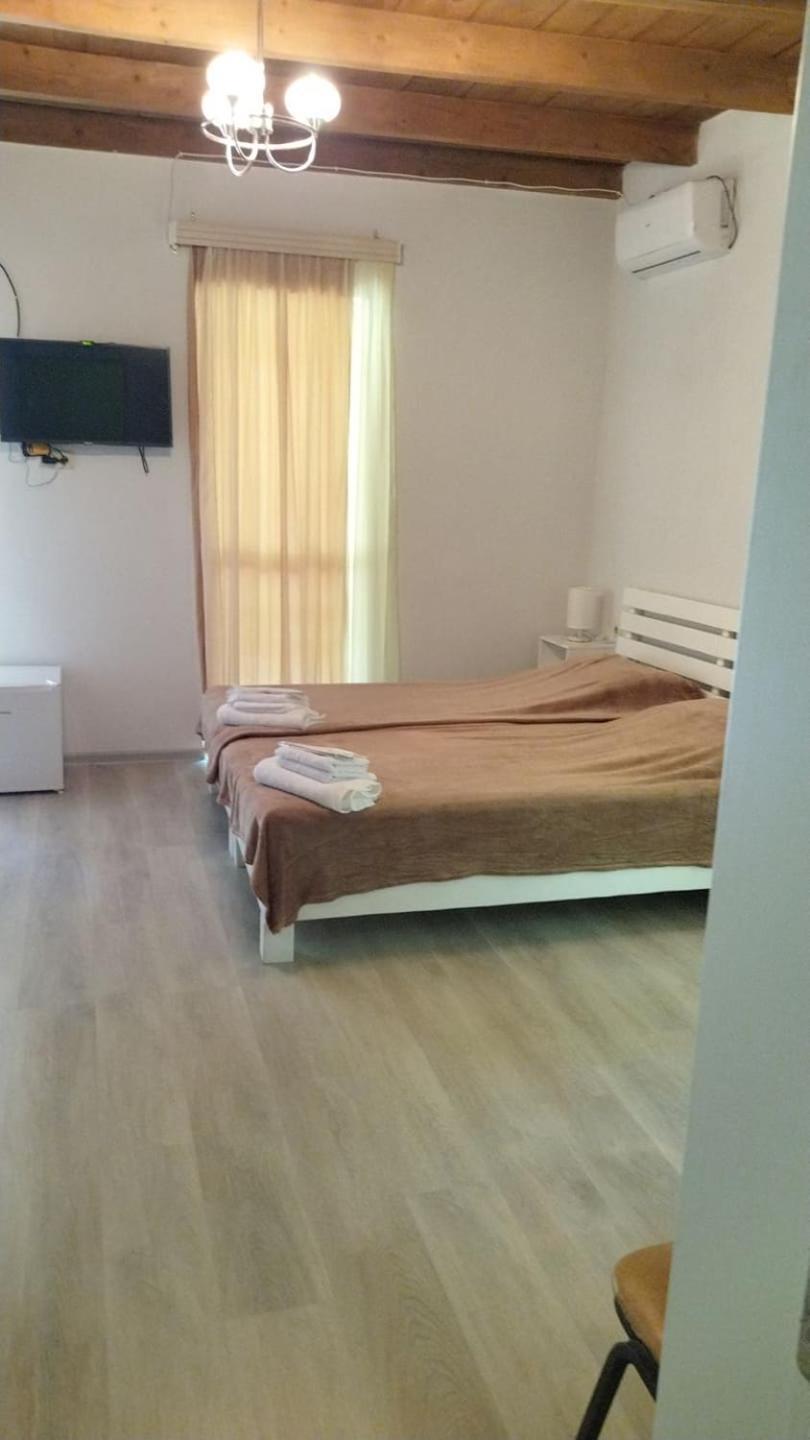 Hotel Alismereti Zekari Ngoại thất bức ảnh