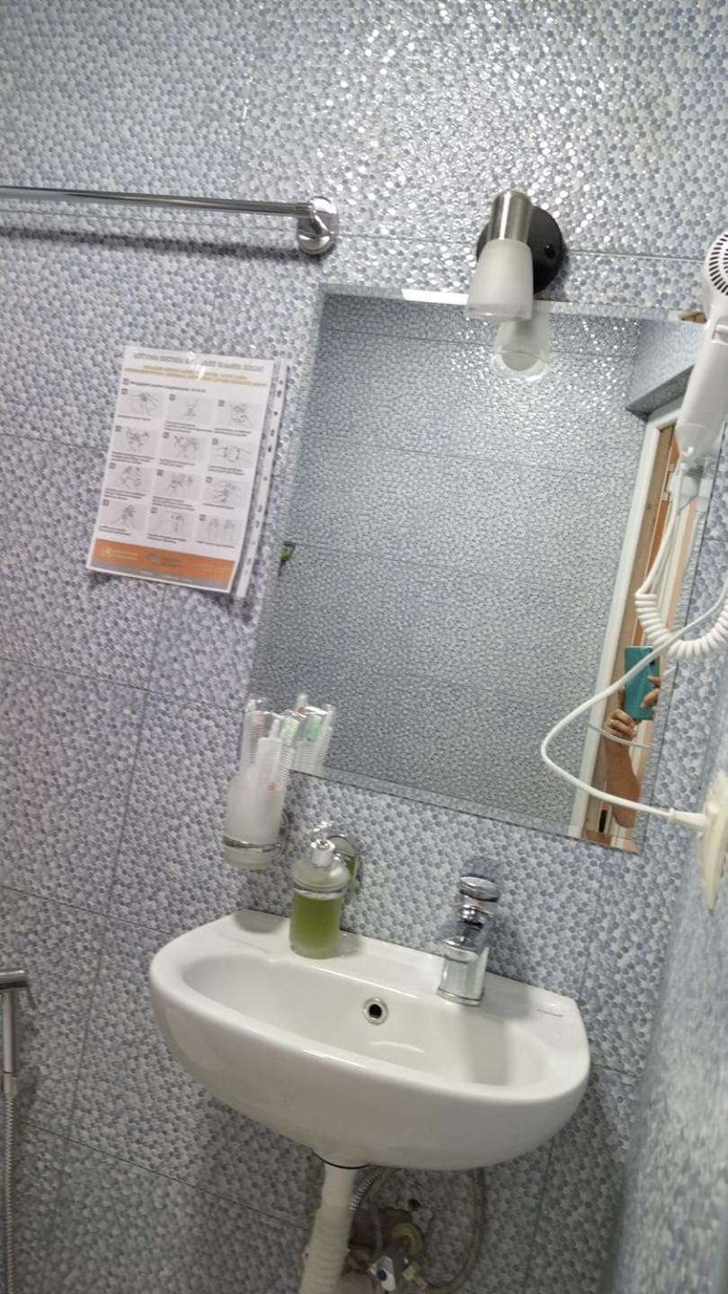 Hotel Alismereti Zekari Ngoại thất bức ảnh